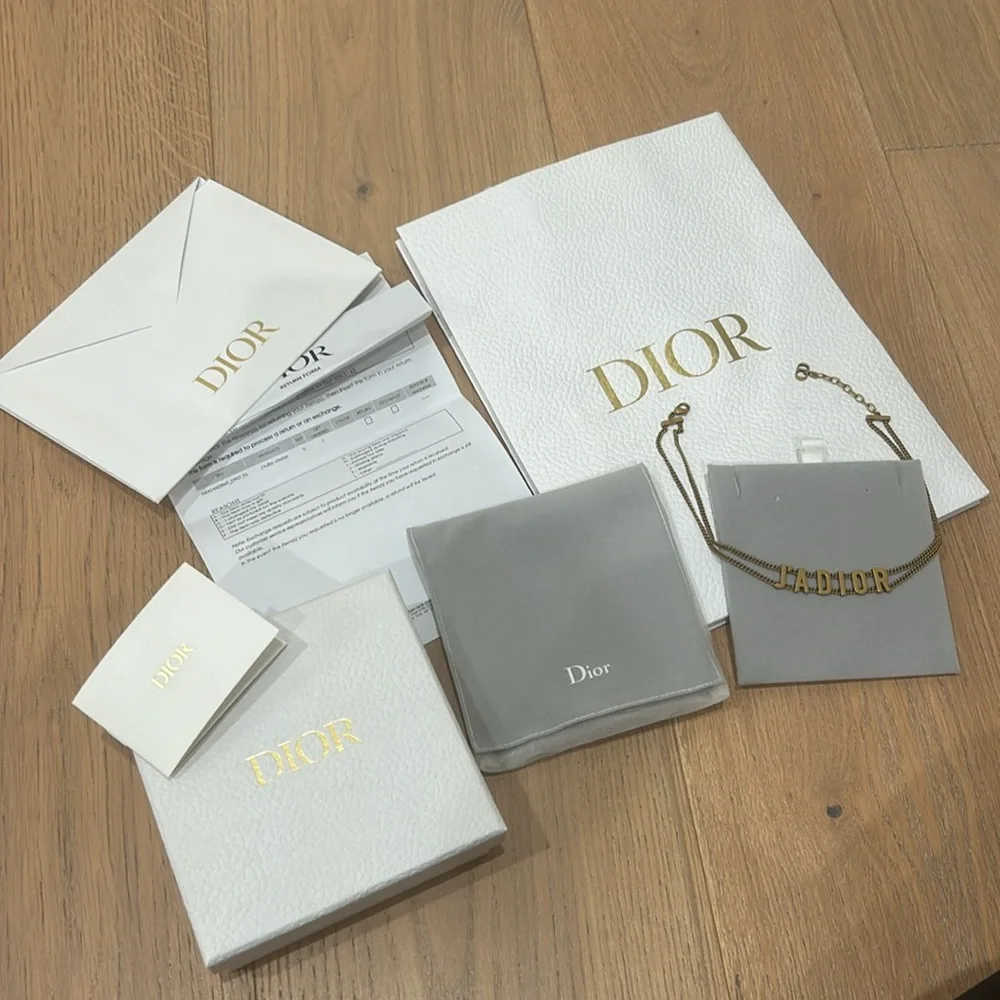 COPY - Christian Dior Chocker - Picture 8 of 9